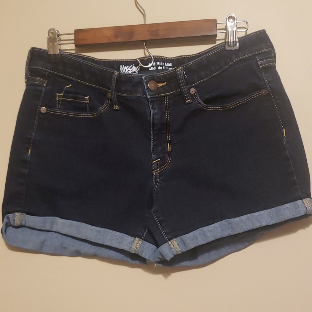 Mossimo Mid-Rise Midi Short